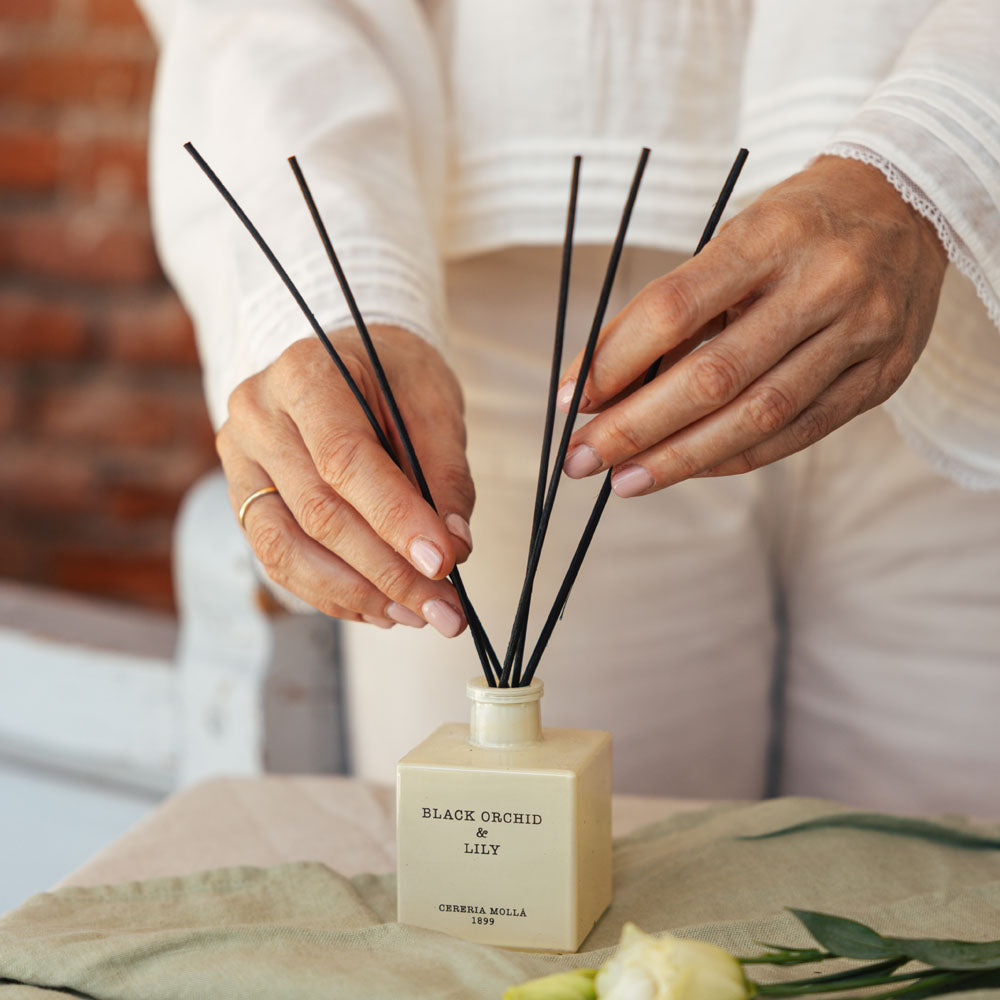 Black Orchid & Lily 100ml Reed Diffuser - Cereria Molla 1899