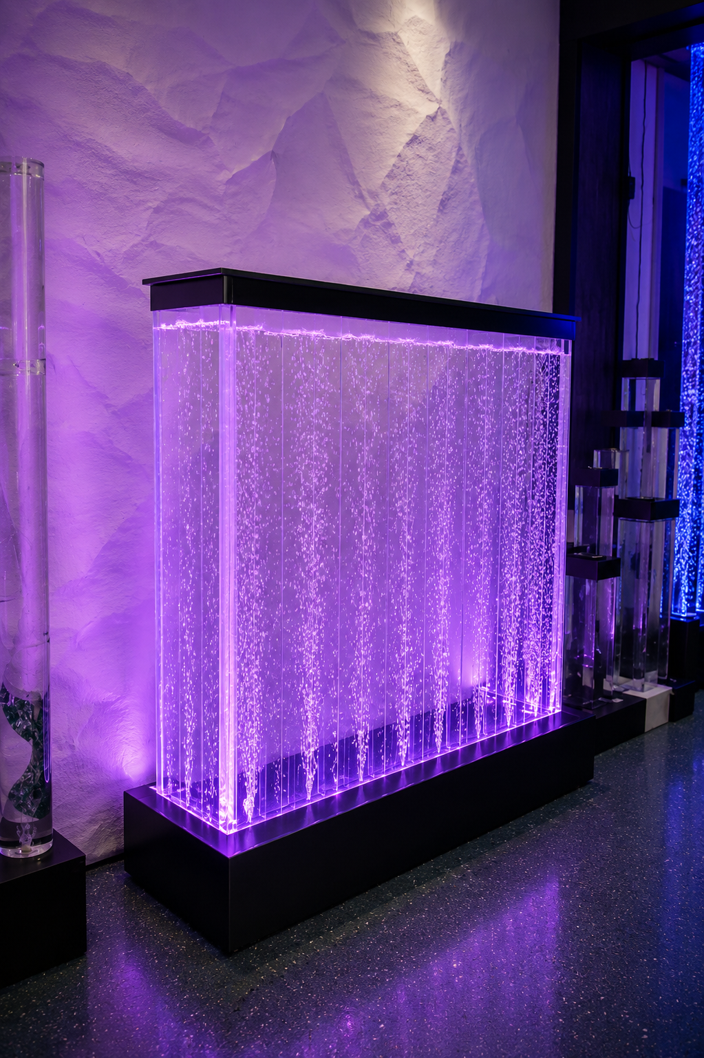 New York Bar Bench Water Feature