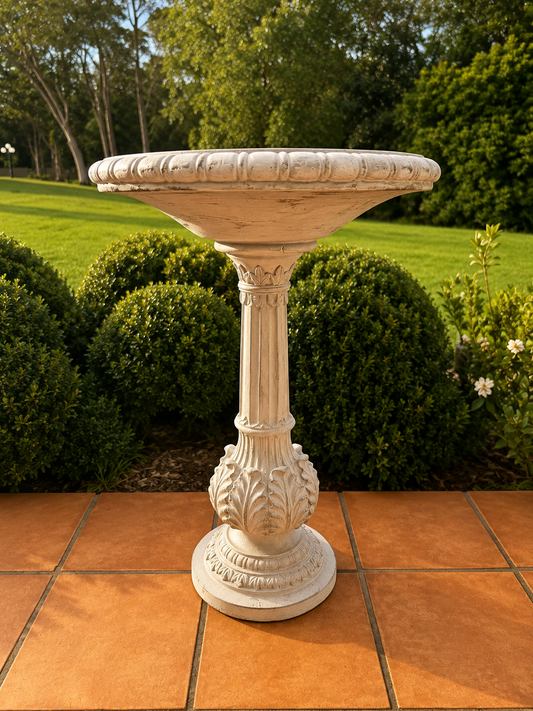 Pila Stylish White Birdbath Garden Decoration