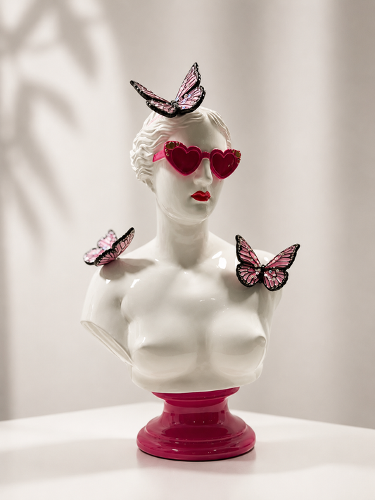 Novella Valentine Venus Bust