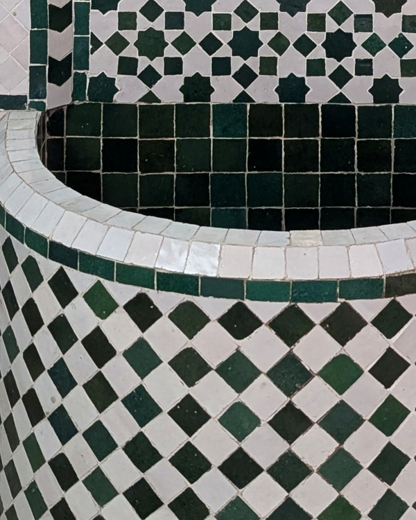 Zellige Fountain MF0023