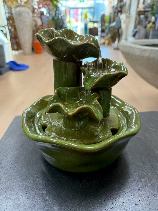 Leaves Porcelain Table Fountain