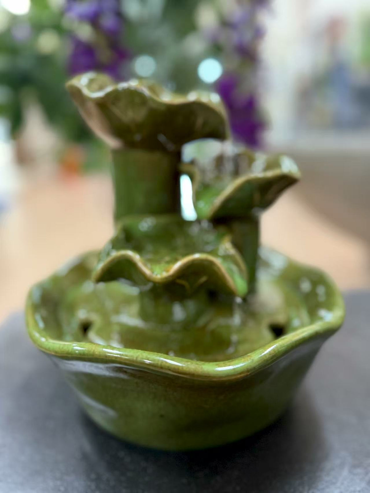 Leaves Porcelain Table Fountain