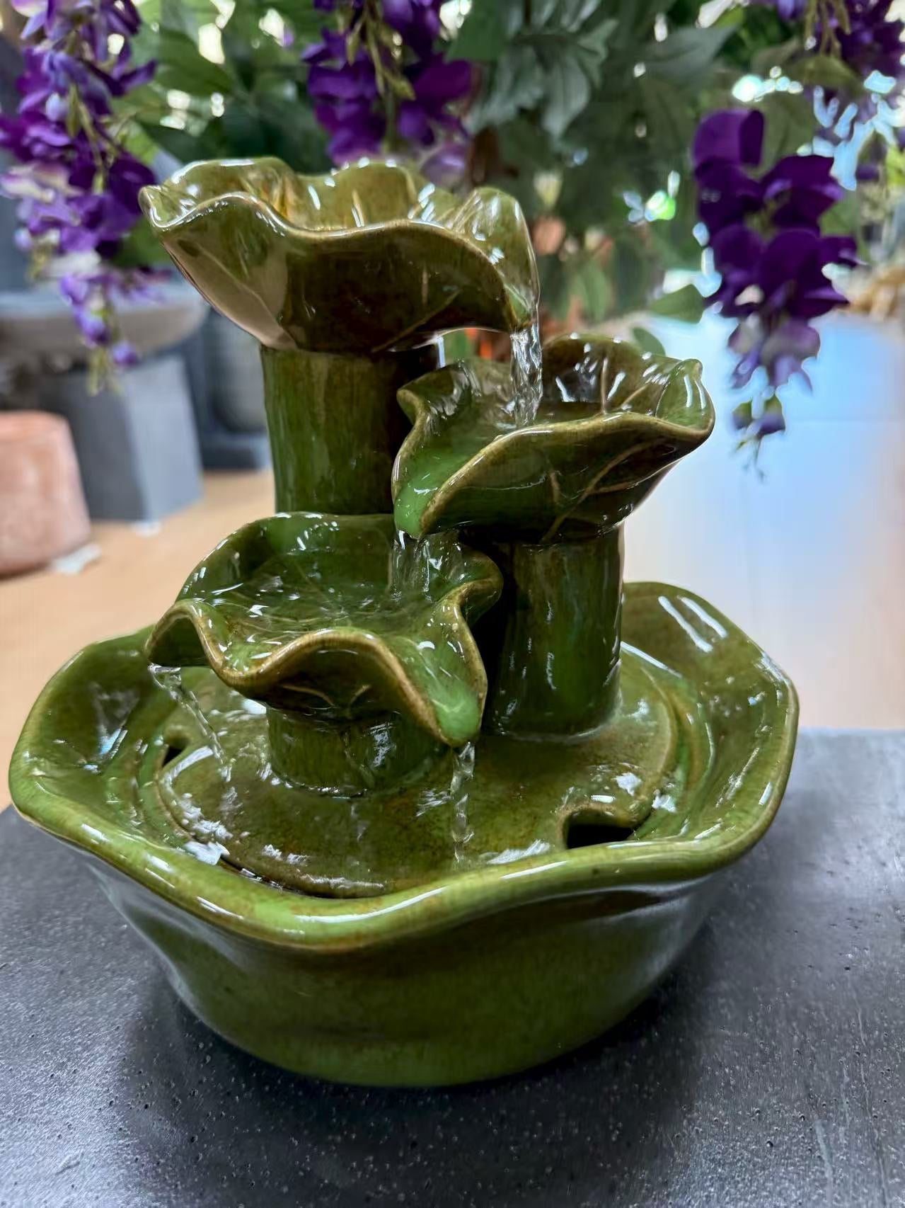 Leaves Porcelain Table Fountain
