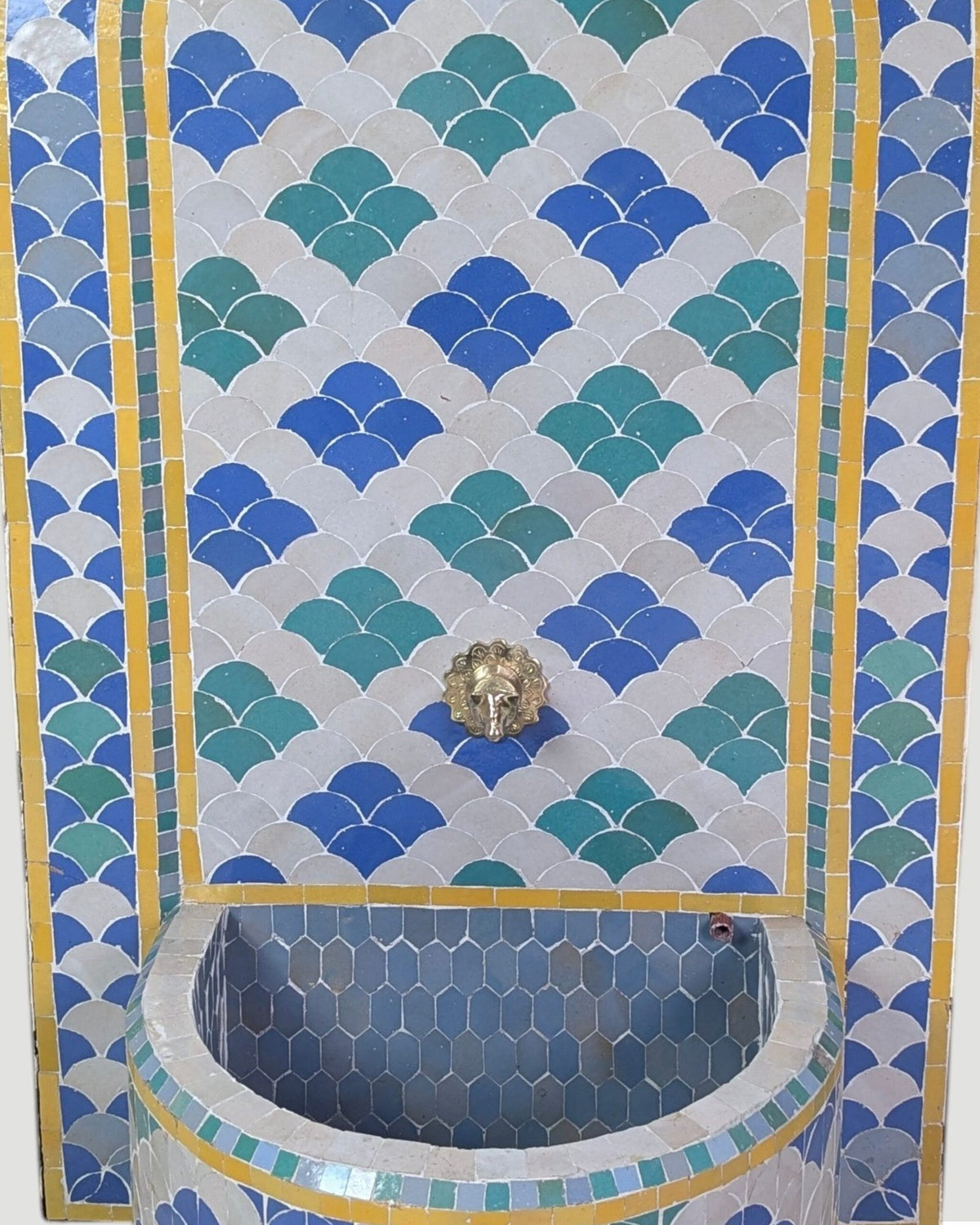Zellige Fountain MF0238