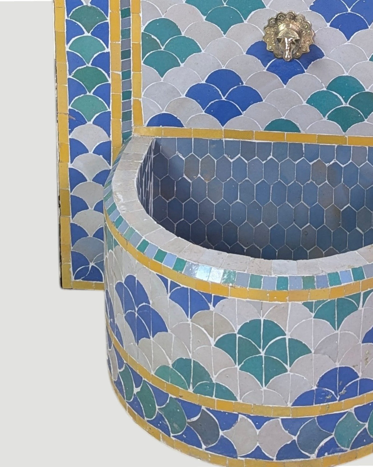 Zellige Fountain MF0238