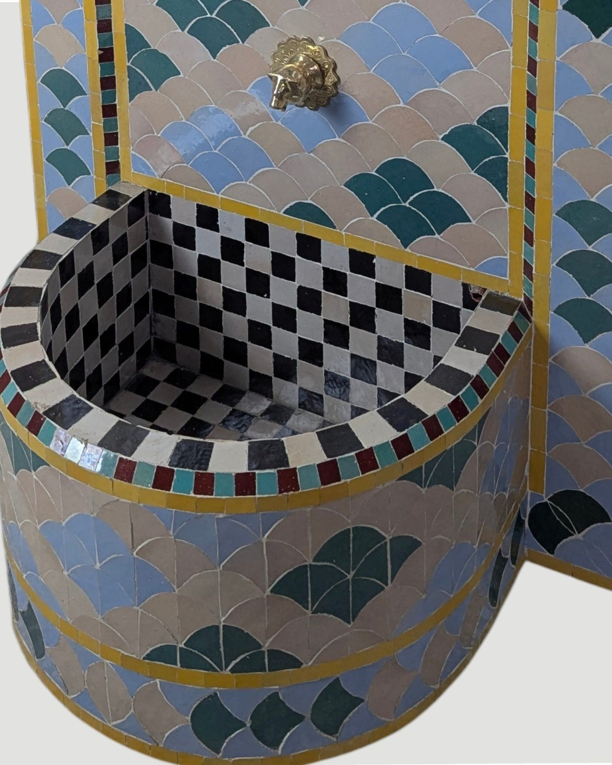 Zellige Fountain MF0149