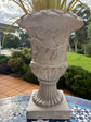 Urna Stylish White Garden Planter