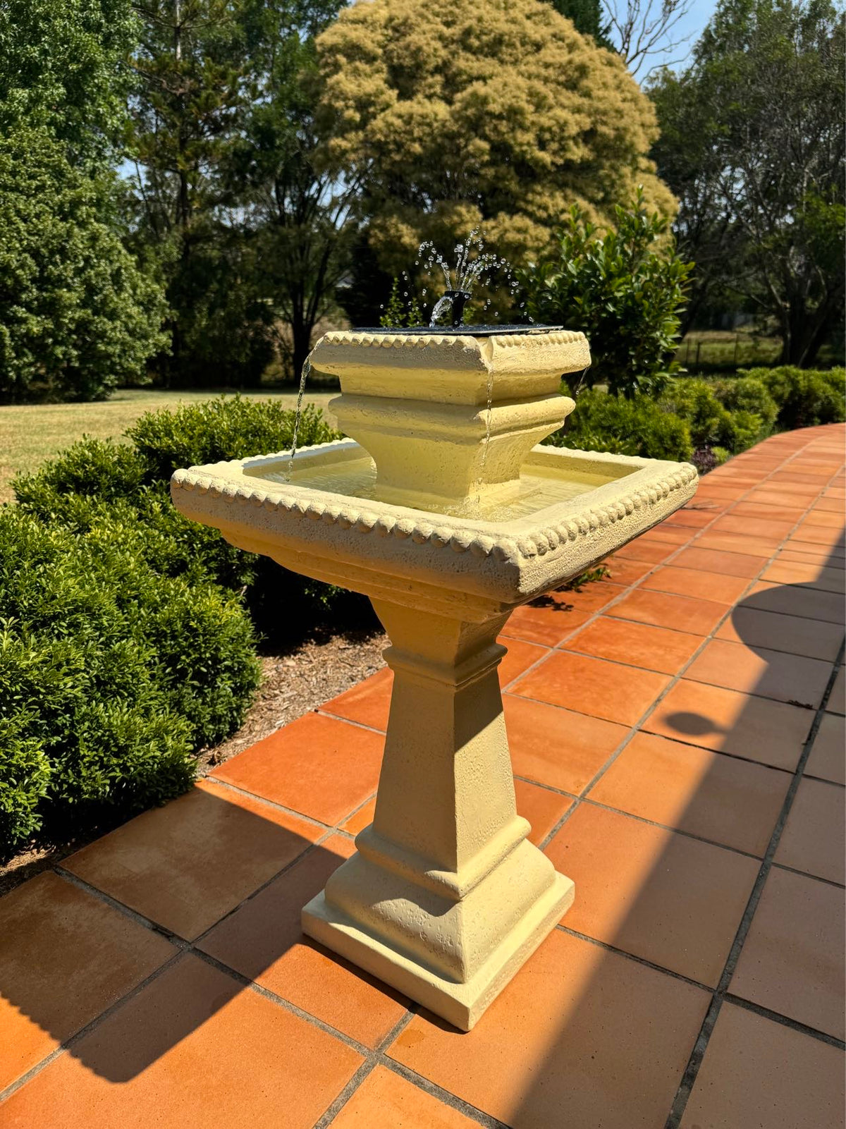 Girona Solar Bird Bath Fountain