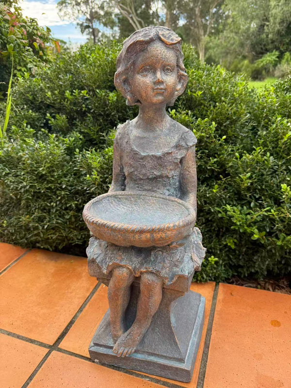 Chica delightful child statue Garden Decoration