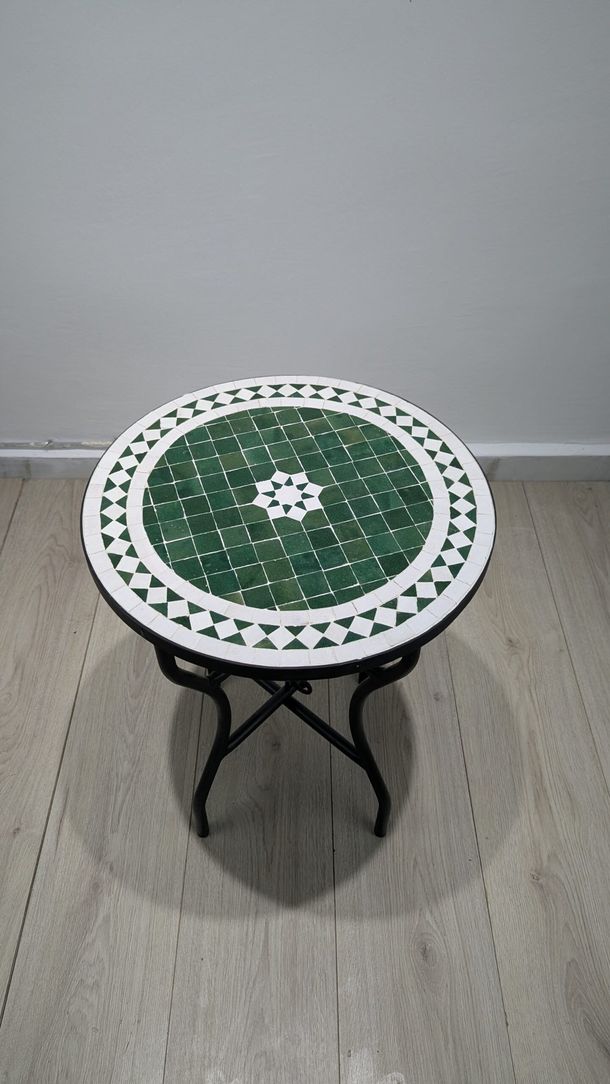 Handmade Moroccan Zellige Mosaic Table — MT0014