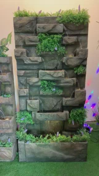 Vista Natural Wall Water Feature