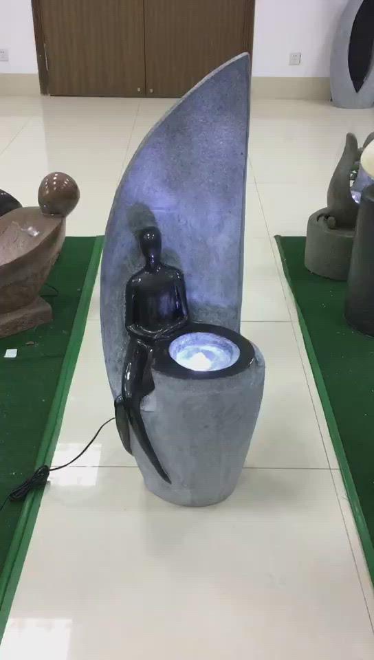 Marinero Sailor Abstract Fountain