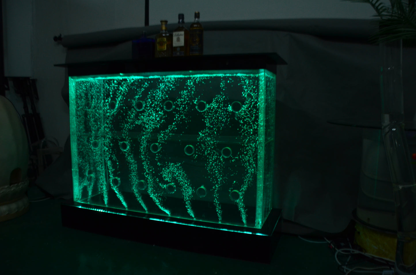 New York Bar Bench Water Feature