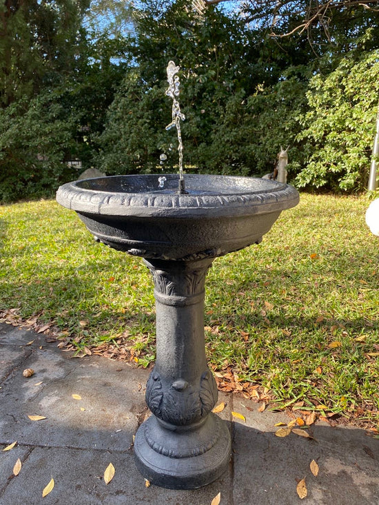 Escapada Solar Bird Bath Fountain