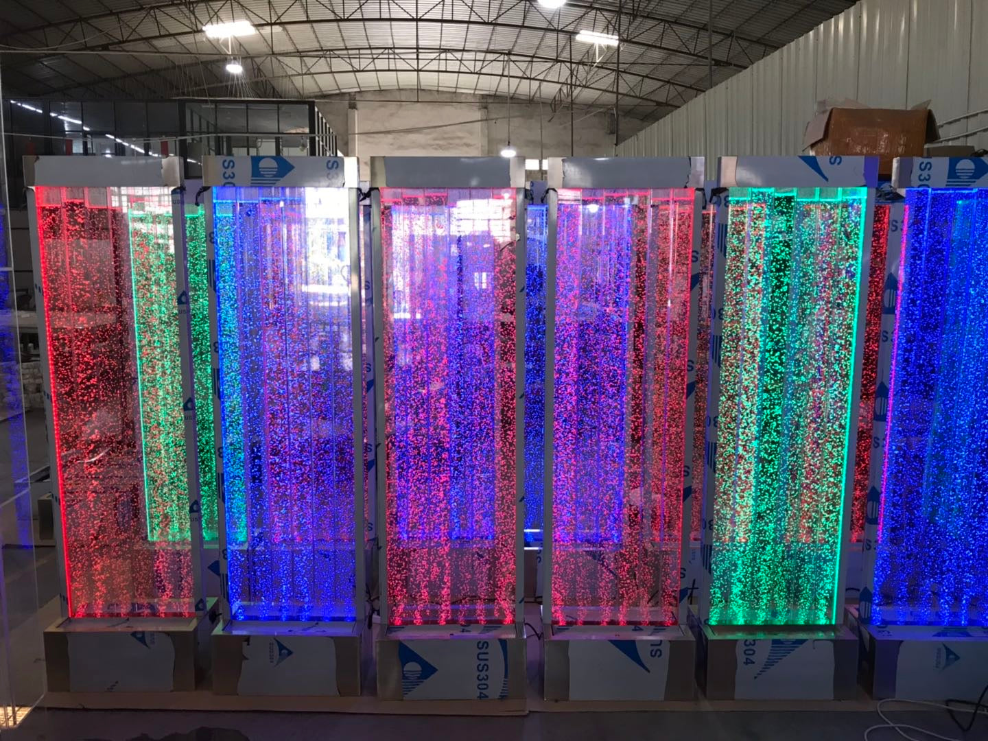 Marrakech Stainless Steel Bubble Wall