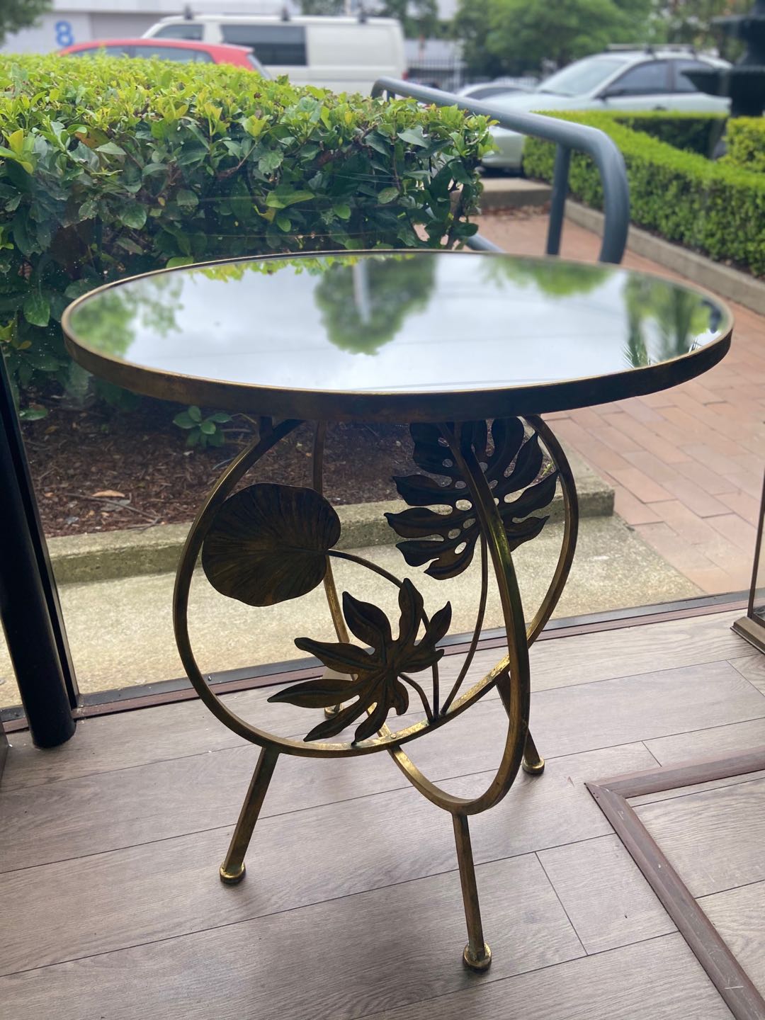 Carinosa Metal Leaves Coffee - Afternoon Tea Side Table