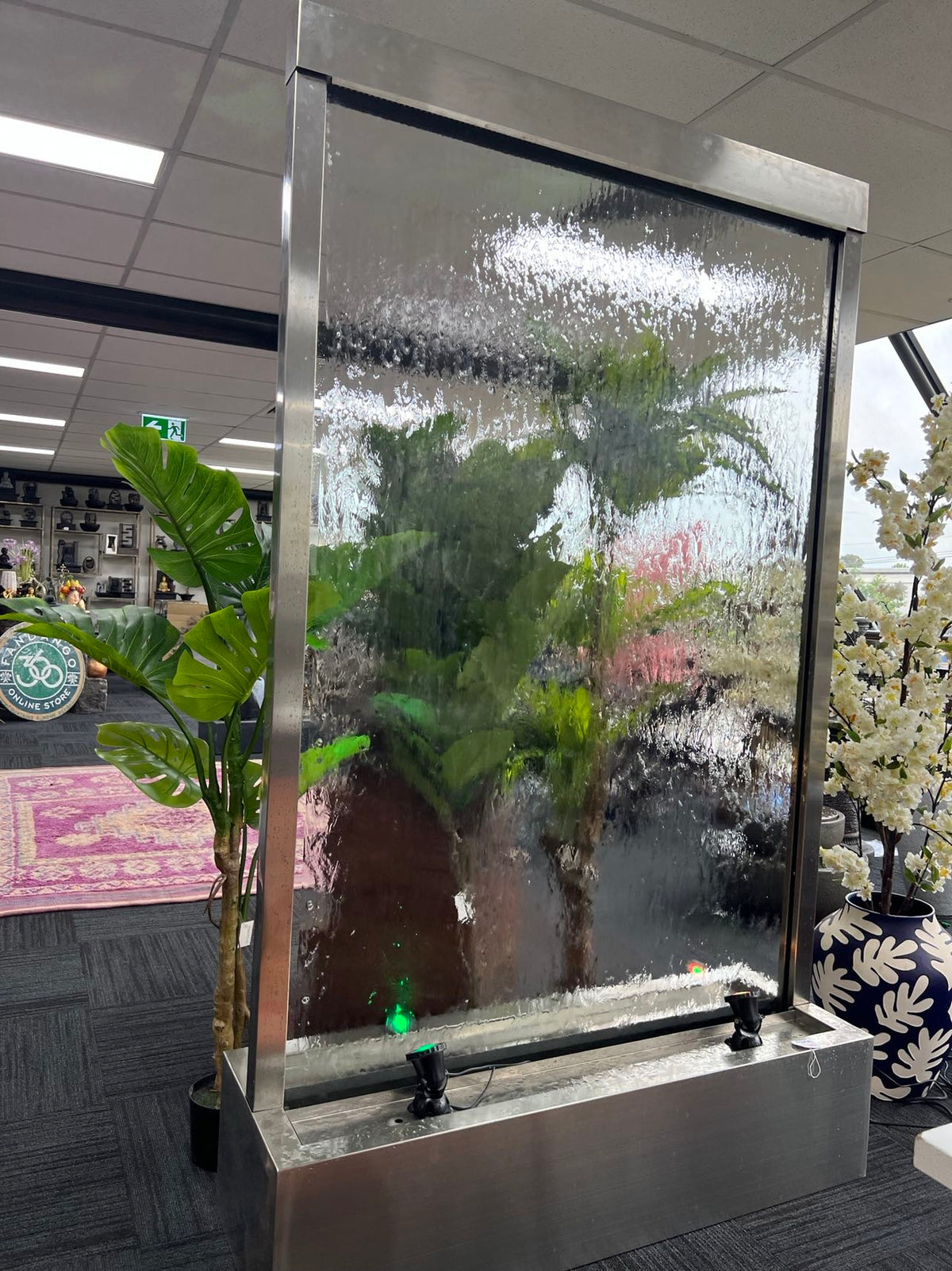 Aurora Clear Glass Stainless Steel 2 meter tall Water Feature