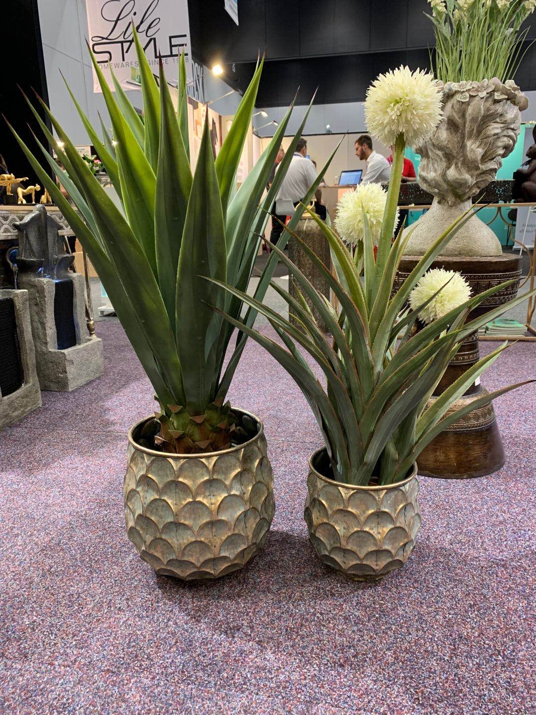 Dos Metal Planters Set