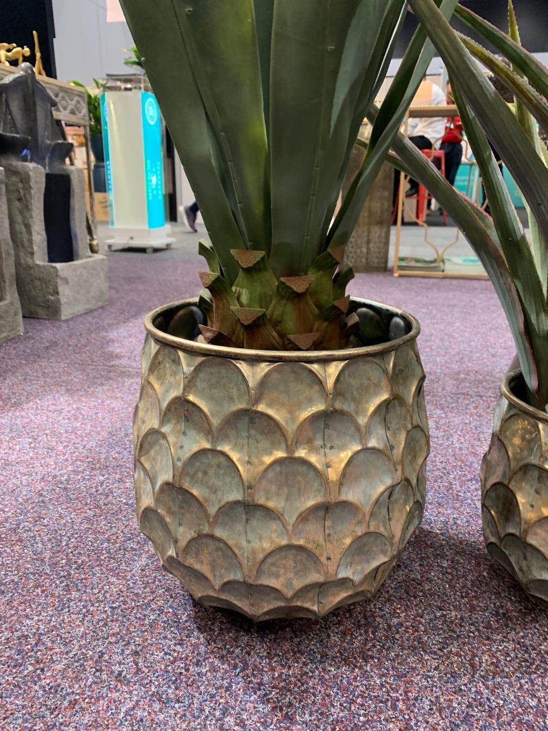 Dos Metal Planters Set