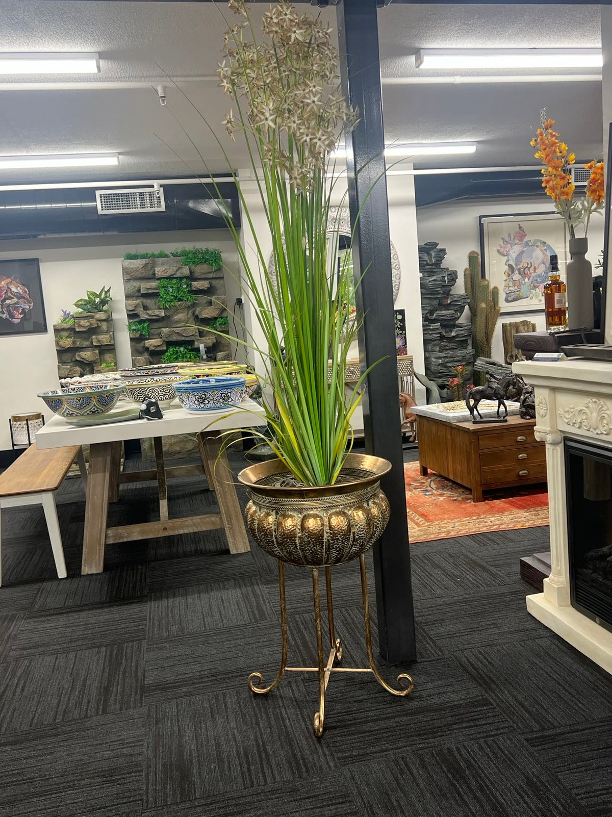 ZENA Standing Metal Planter