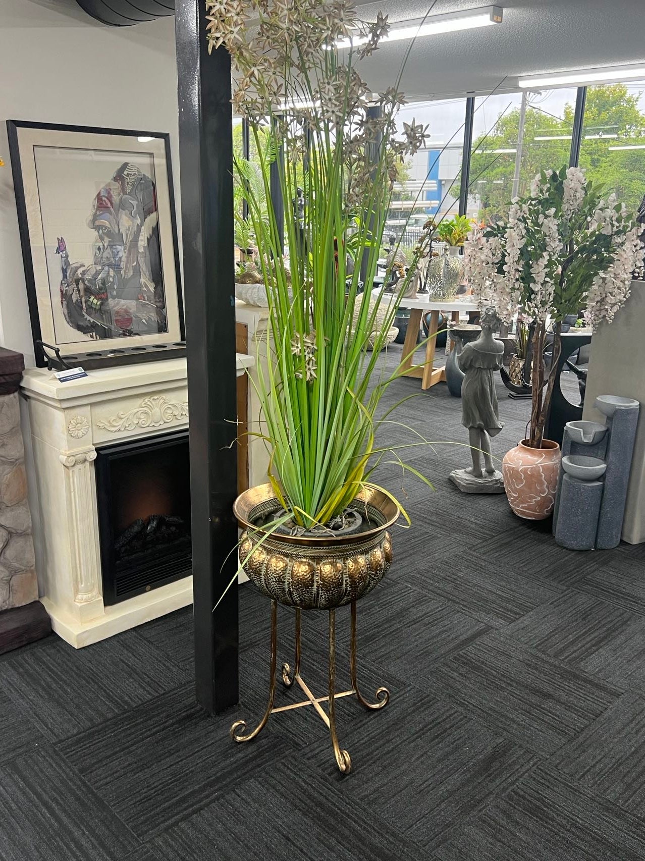 ZENA Standing Metal Planter