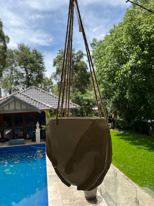 Two Hands Terracotta Clay Effect Hanging Planter Ornament