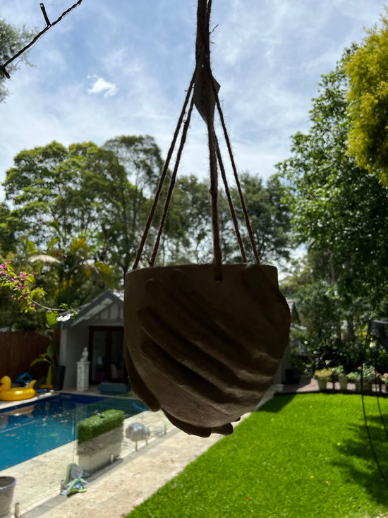 New Two Hands Terracotta Clay Effect Hanging Planter Ornament