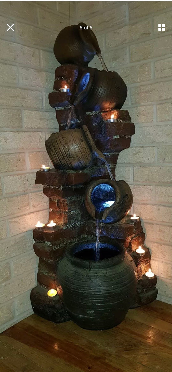 Jura Jugs Water Feature