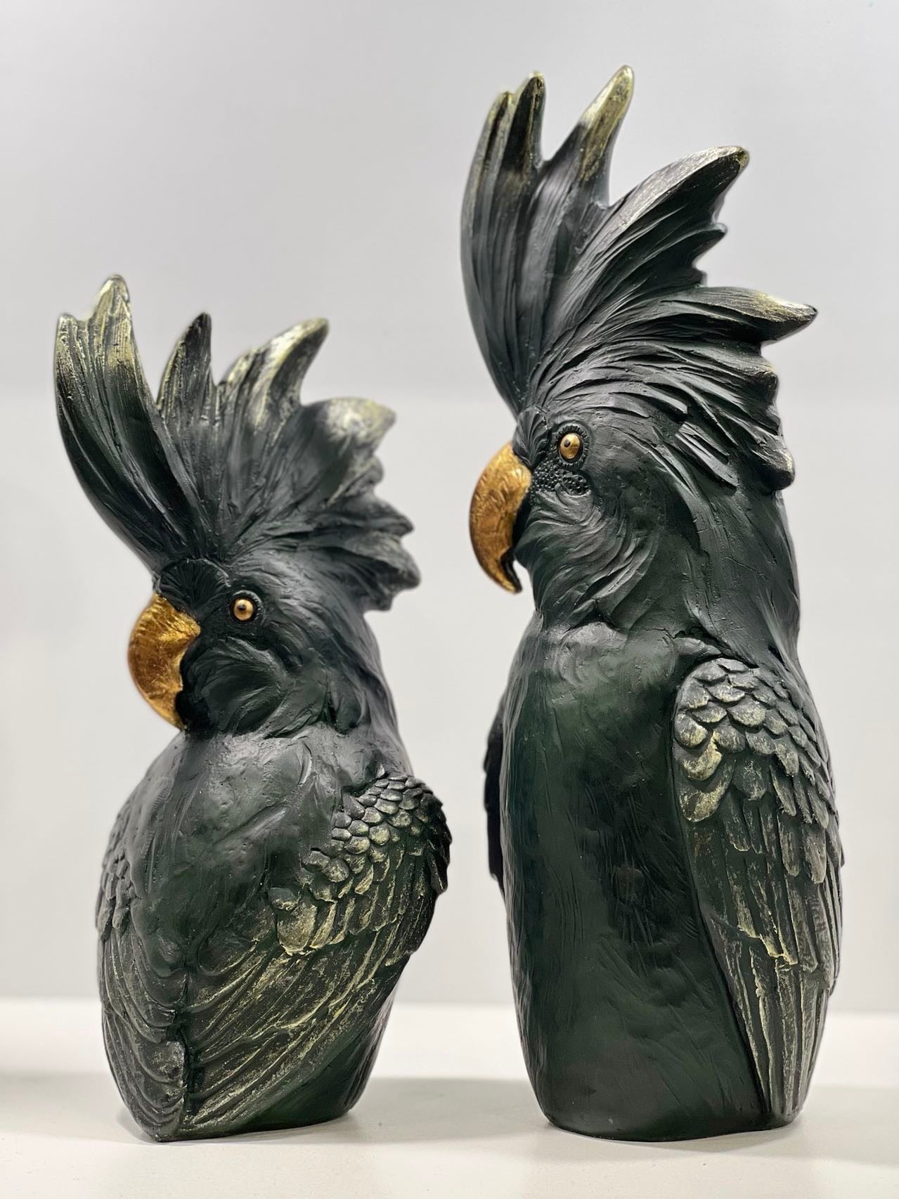 Dark Green with Copper Beaks Cockatoos Real Look Set 2