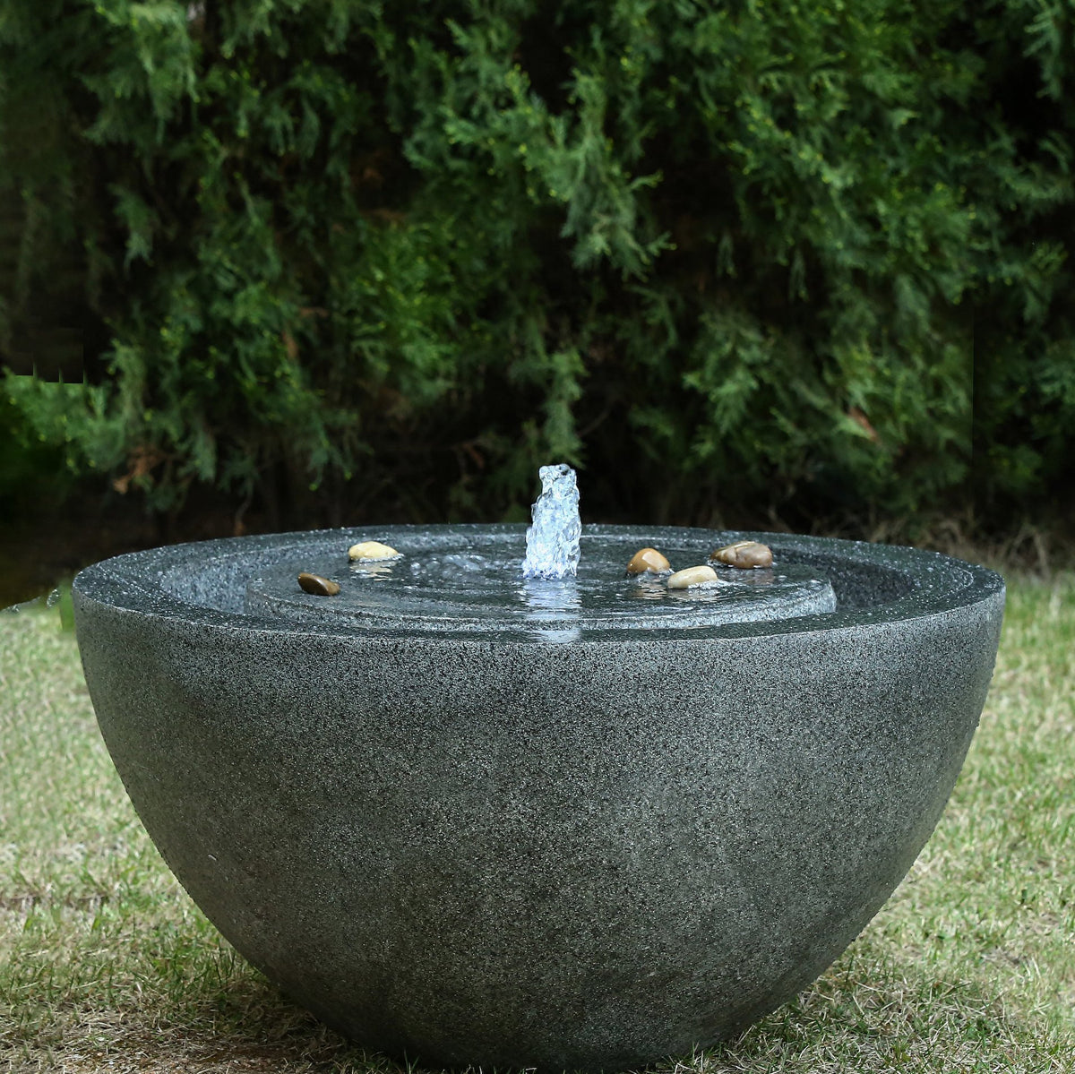 Laguna Round Solar Fountain