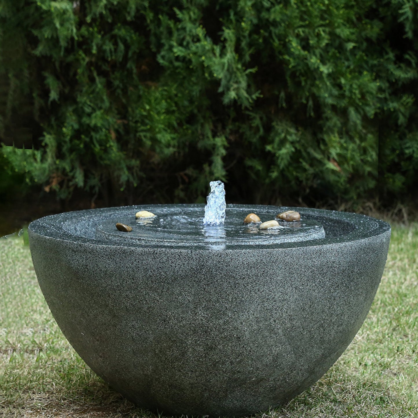 Laguna Round Solar Fountain