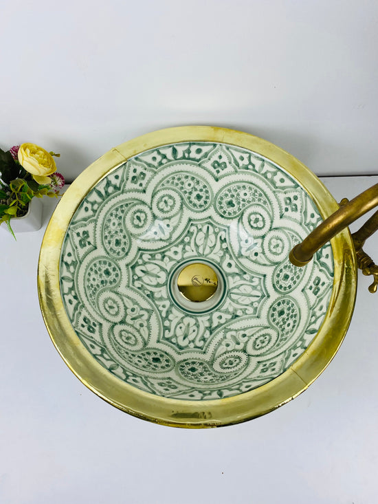 Green bathroom basin Brushed Solid Brass Rimmed sink  - Basin with Mid-Century Modern flair batheroom - london  Farmhouse Basin