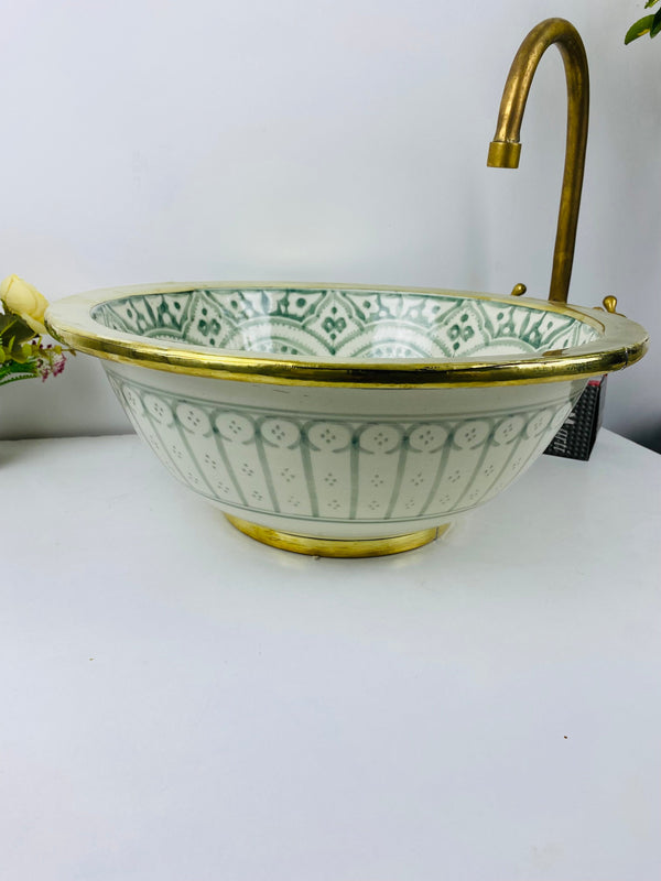 Green bathroom basin Brushed Solid Brass Rimmed sink  - Basin with Mid-Century Modern flair batheroom - london  Farmhouse Basin