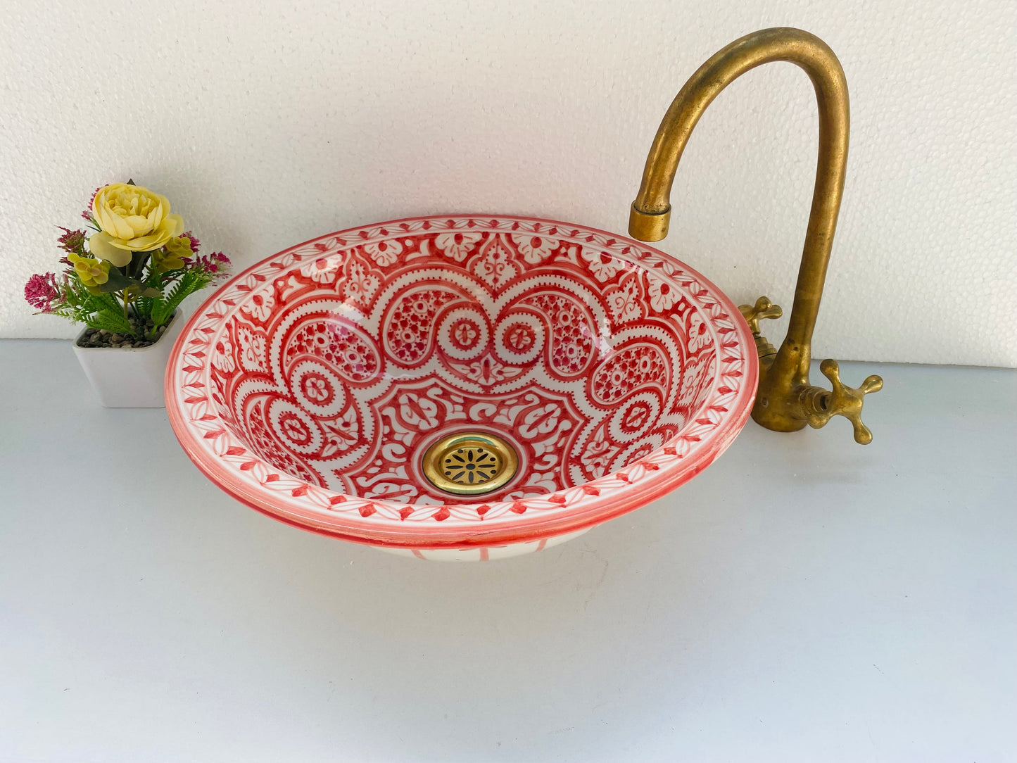 Undermount or countertop ceramic basin pink -  Countertop basin Bathroom-  mid-century modern bathroom - vessel ceramic sink hand painted