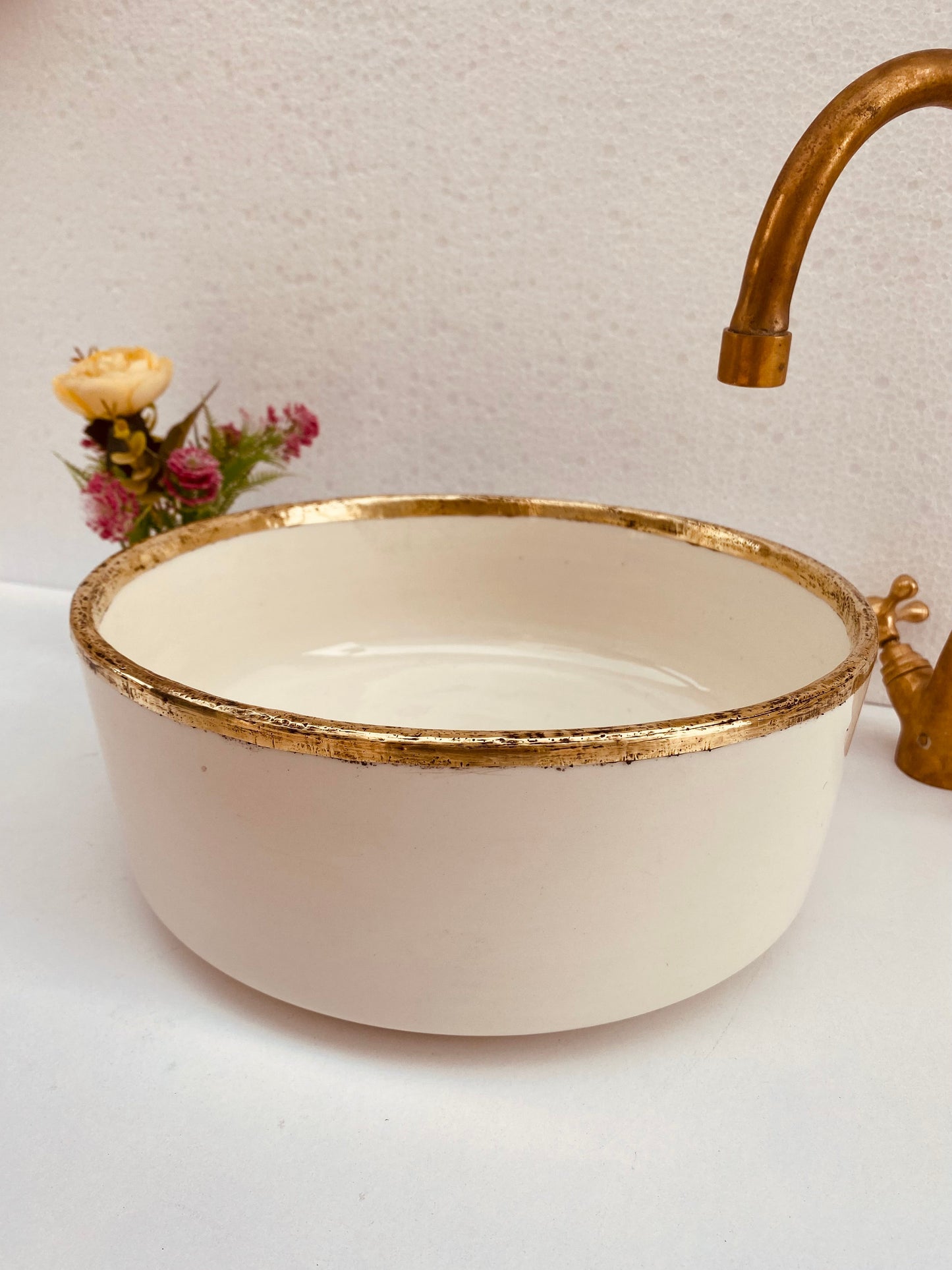 Bathroom veseel sink Brushed Solid Brass Rimmed  -  washBasin with Mid-Century Modern  - Artisanal Farmhouse basin free gift with