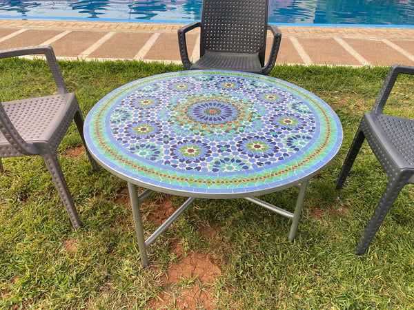 Dining Mosaic table round for outdoor and indoor